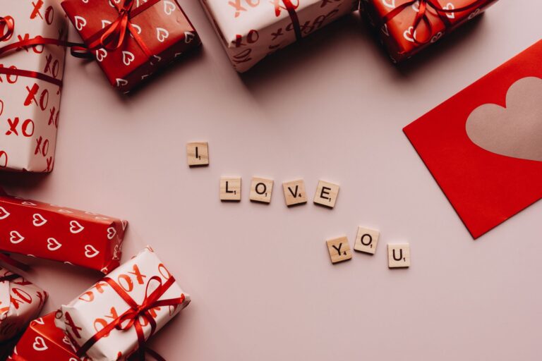 Creative Ways to Personalize Gifts for Loved Ones: Thoughtful Ideas That Make Every Gift Memorable