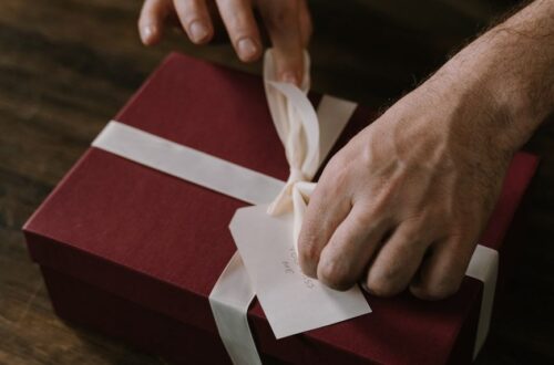How to Choose Gifts for Different Personalities: A Complete Guide to Thoughtful Gift Ideas