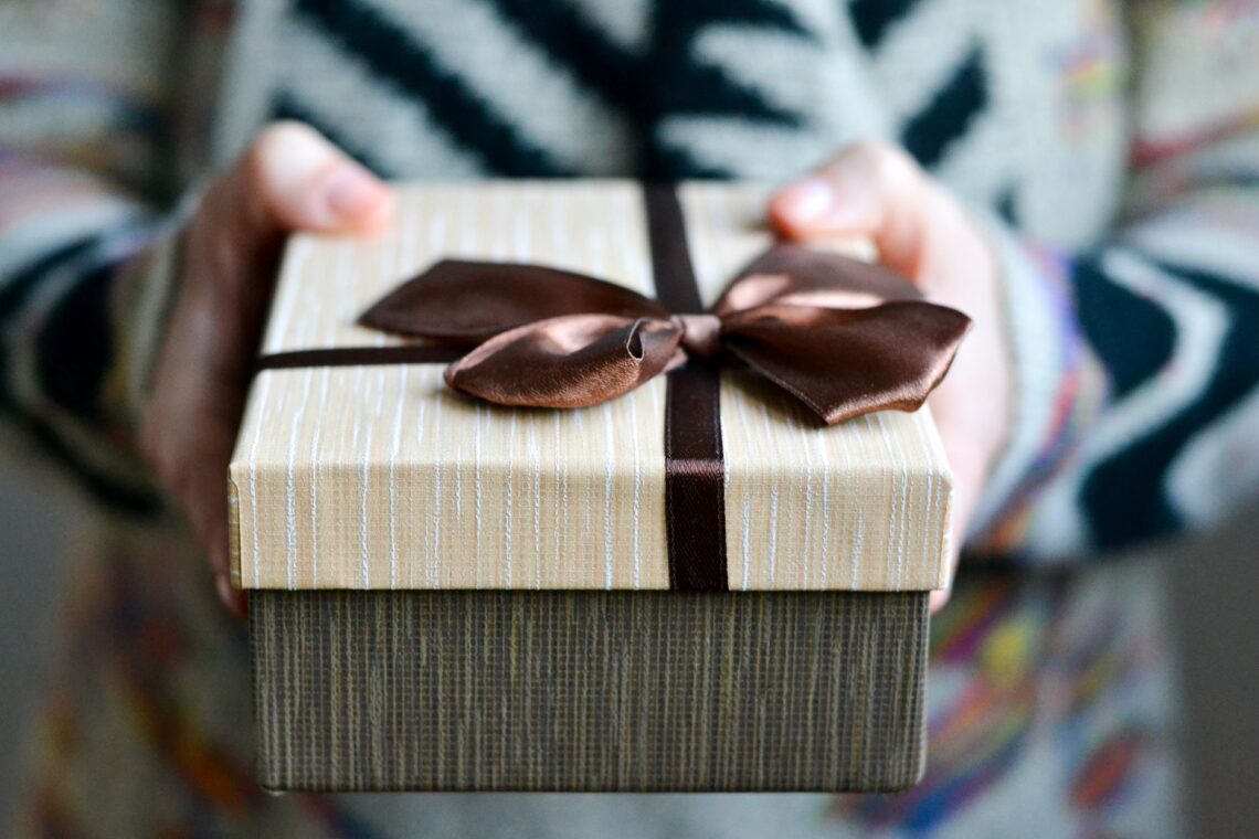 Why Sentimental Gifts Matter More Than Expensive Ones: The Power of Thoughtful Giving